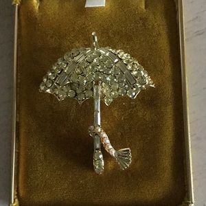 Yellow-Green rhinestone Brooch with faux pearls